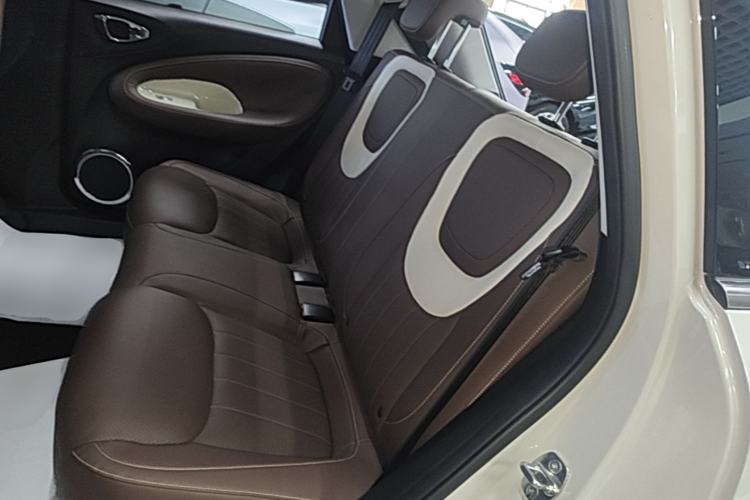 Used Wuling Bingo 2023 333 km Lingxi Connected Version Left Rear Seat
