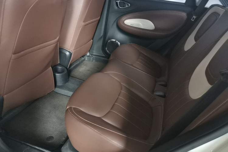 Used Wuling Bingo 2023 333 km Enjoyment Version Left Rear Seat