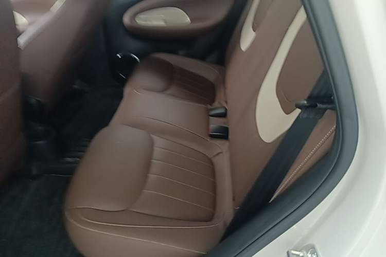 Used Wuling Bingo 2023 333 km Enjoyment Version Left Rear Seat