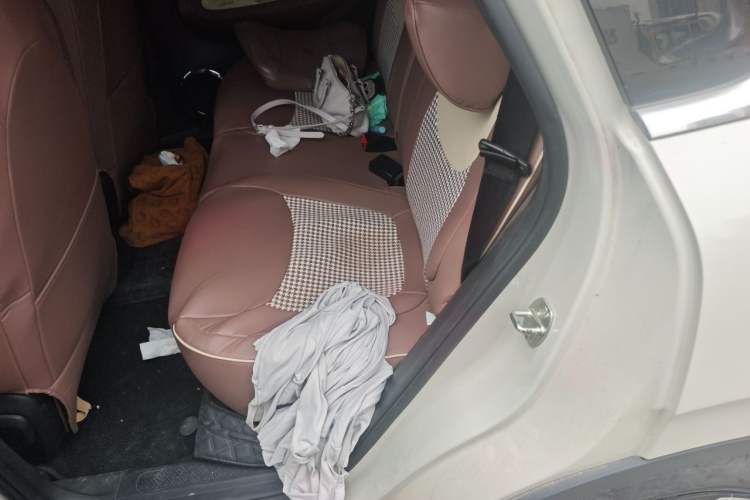 Used Wuling Bingo 2023 333 km Enjoyment Version Left Rear Seat