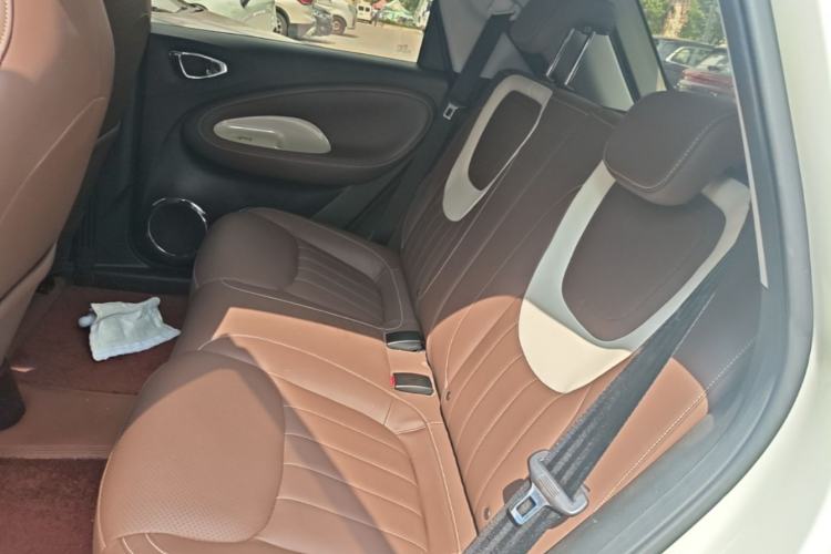 Used Wuling Bingo 2023 333 km Lingxi Connected Version Left Rear Seat