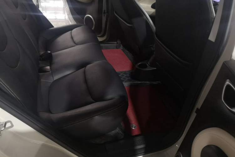 Used Wuling Bingo 2023 203km Light Edition Left Rear Seat