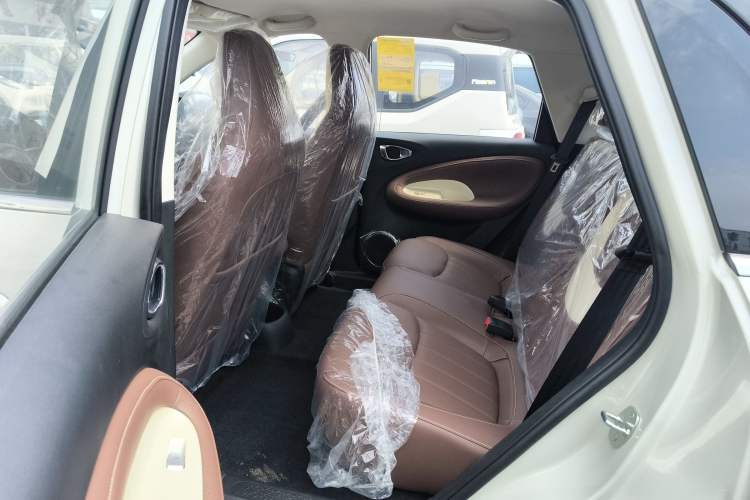 Used Wuling Bingo 2023 333 km Enjoyment Version Left Rear Seat