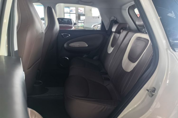 Used Wuling Bingo 2023 333 km Lingxi Connected Version Left Rear Seat