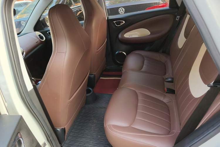 Used Wuling Bingo 2023 333 km Lingxi Connected Version Left Rear Seat