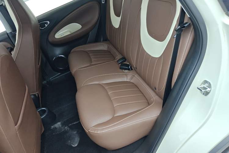 Used Wuling Bingo 2023 410 km Lingxi Deluxe Edition Left Rear Seat