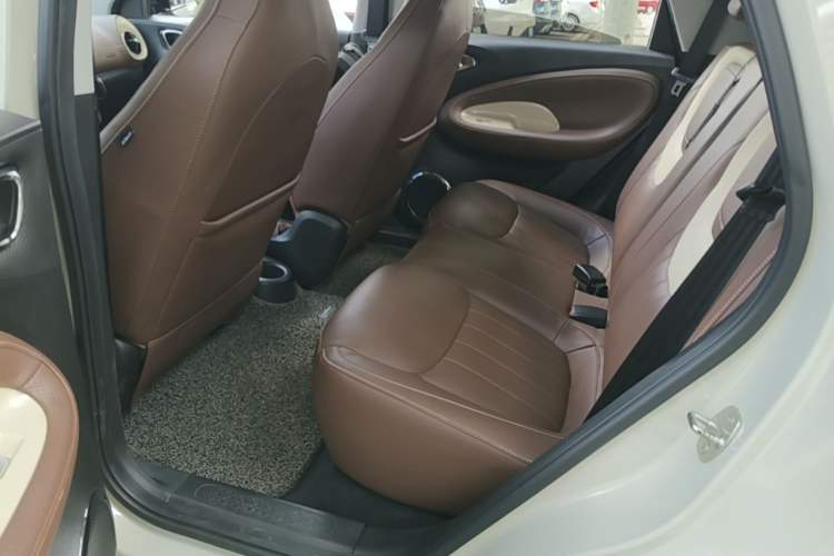 Used Wuling Bingo 2023 410 km Lingxi Deluxe Edition Left Rear Seat