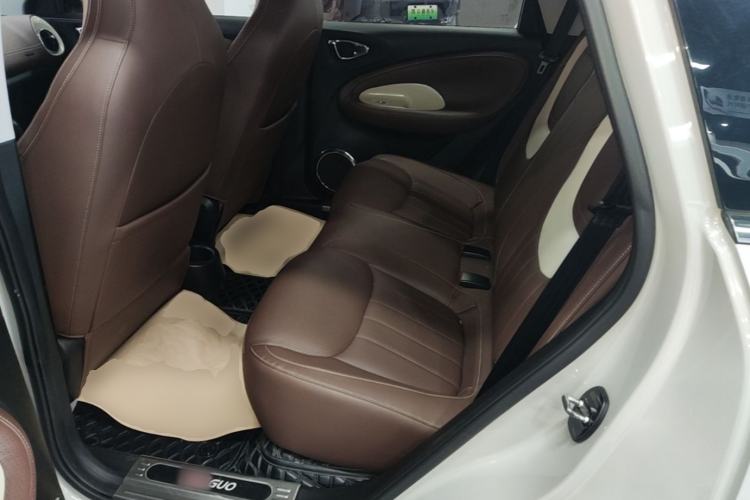 Used Wuling Bingo 2023 333 km Lingxi Connected Version Left Rear Seat
