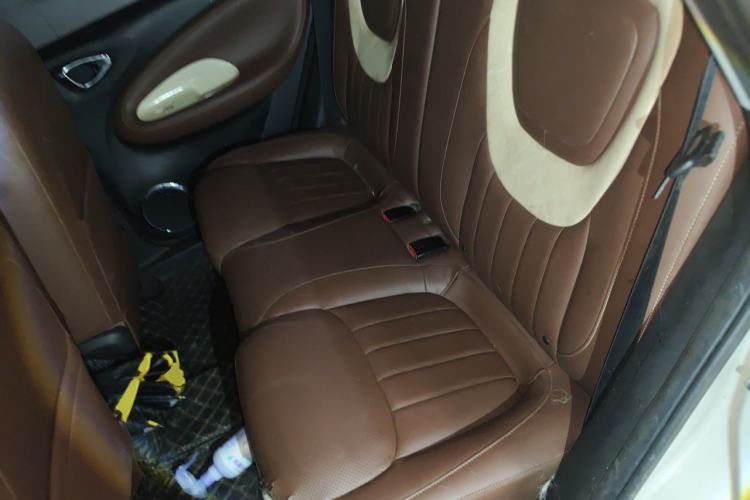 Used Wuling Bingo 2023 333 km Enjoyment Version Left Rear Seat