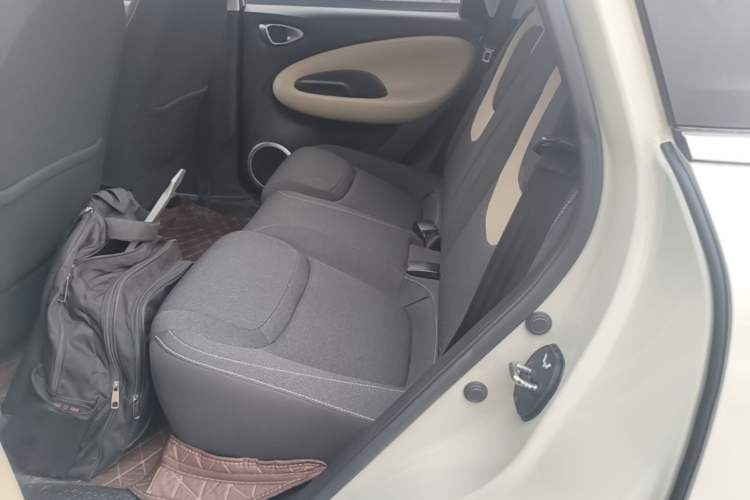 Used Wuling Bingo 2023 203km Light Edition Left Rear Seat