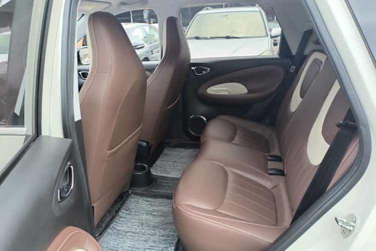 Used Wuling Bingo 2023 410 km Lingxi Deluxe Edition Left Rear Seat