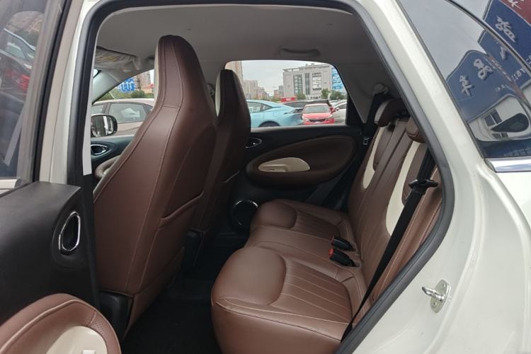 Used Wuling Bingo 2023 333 km Lingxi Connected+ Version Left Rear Seat