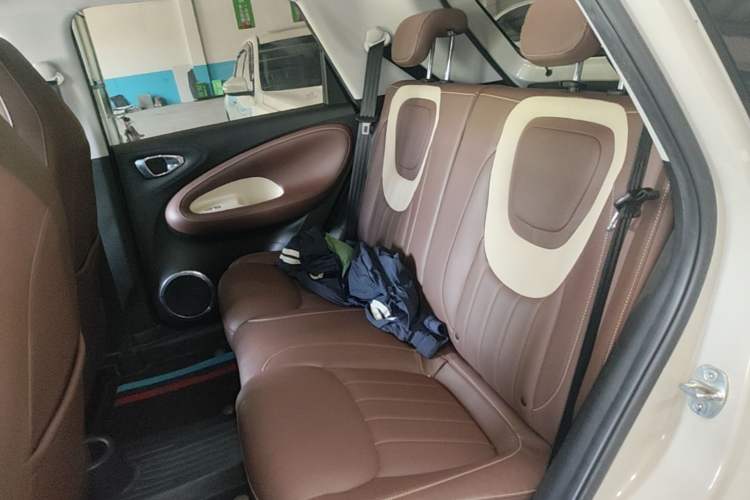 Used Wuling Bingo 2023 410 km Lingxi Deluxe Edition Left Rear Seat