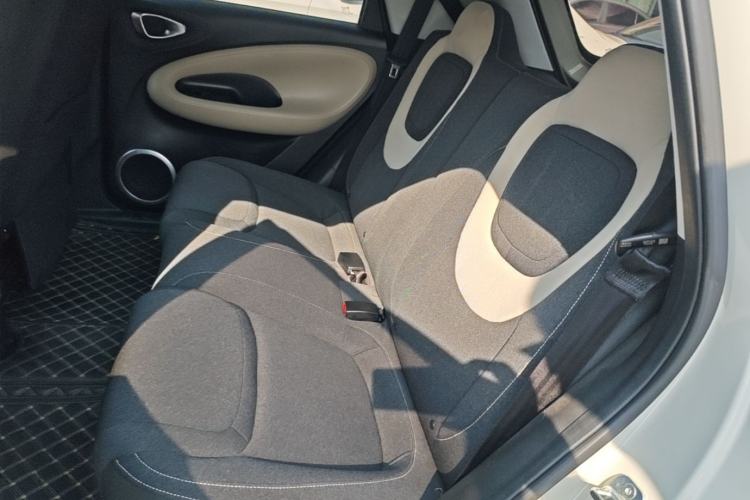 Used Wuling Bingo 2023 203km Light Edition Left Rear Seat