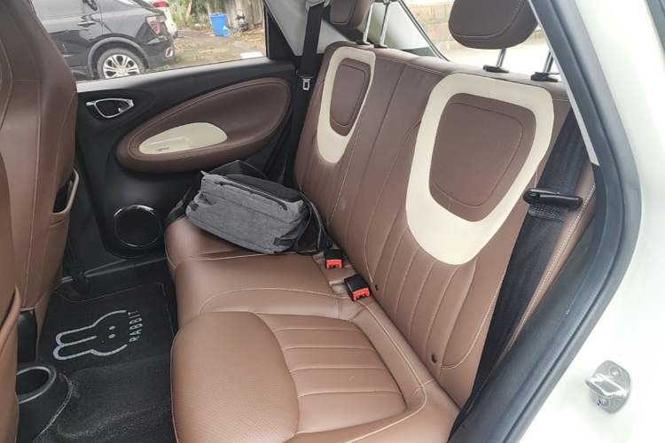 Used Wuling Bingo 2023 333 km Lingxi Connected Version Left Rear Seat