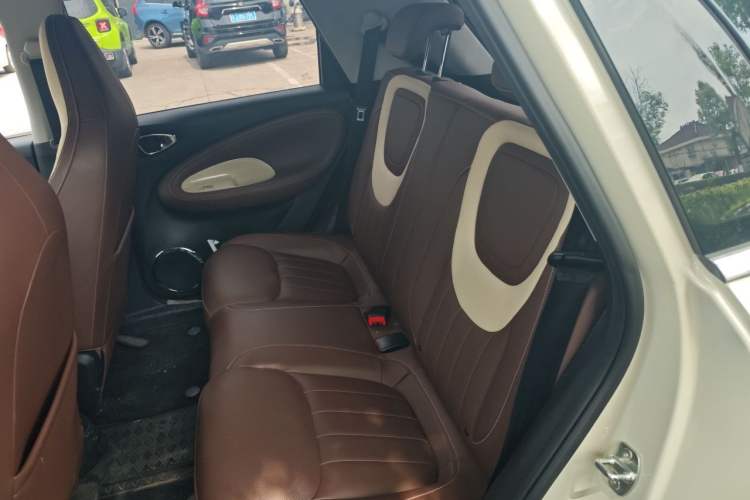 Used Wuling Bingo 2023 333 km Lingxi Connected+ Version Left Rear Seat