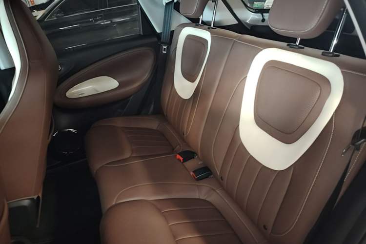 Used Wuling Bingo 2023 333 km Enjoyment Version Left Rear Seat