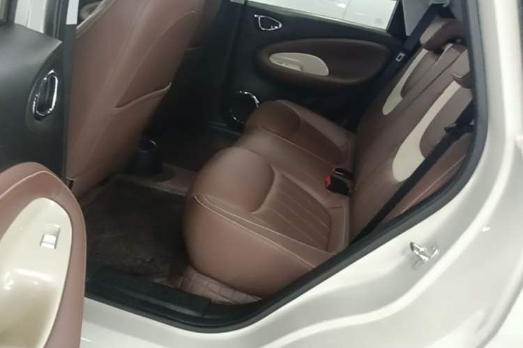 Used Wuling Bingo 2023 333 km Lingxi Connected+ Version Left Rear Seat