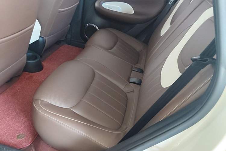 Used Wuling Bingo 2023 333 km Enjoyment Version Left Rear Seat