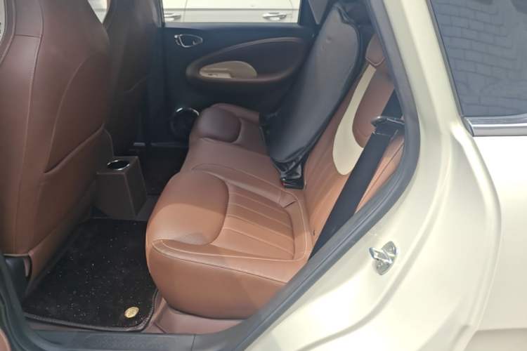 Used Wuling Bingo 2023 410 km Lingxi Deluxe Edition Left Rear Seat