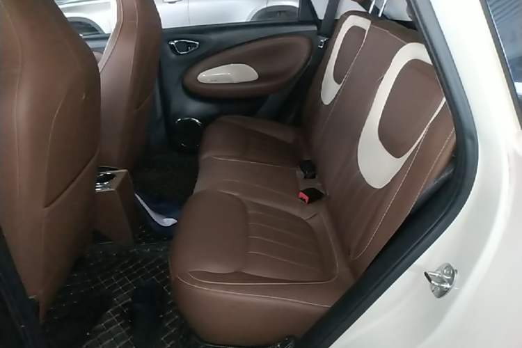 Used Wuling Bingo 2023 333 km Enjoyment Version Left Rear Seat