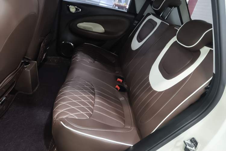 Used Wuling Bingo 2023 333 km Enjoyment Version Left Rear Seat