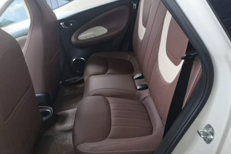 Used Wuling Bingo 2023 410 km Lingxi Deluxe Edition Left Rear Seat