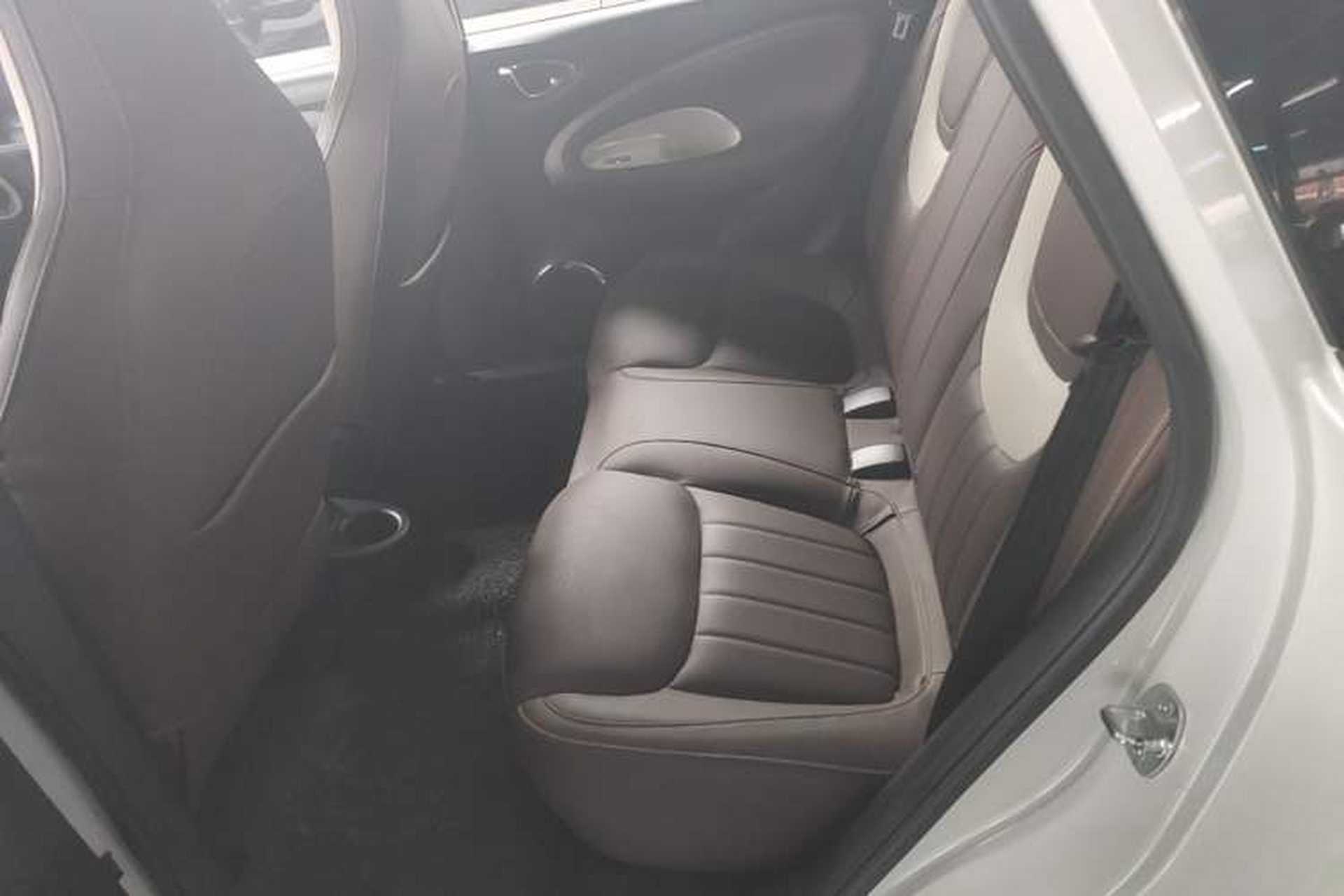 Used Wuling Bingo 2023 333 km Lingxi Connected Version Left Rear Seat