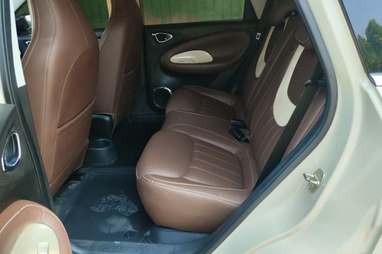 Used Wuling Bingo 2023 203km Comfort Edition Left Rear Seat