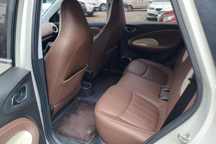 Used Wuling Bingo 2023 410 km Lingxi Deluxe Edition Left Rear Seat