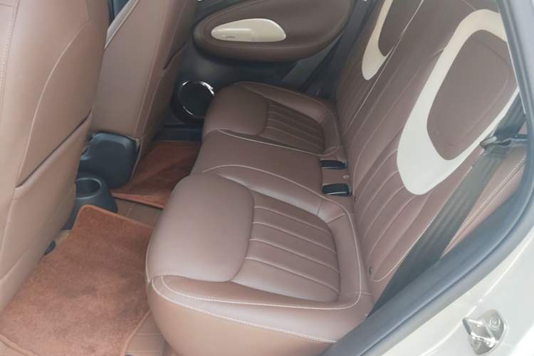 Used Wuling Bingo 2023 410 km Lingxi Deluxe Edition Left Rear Seat