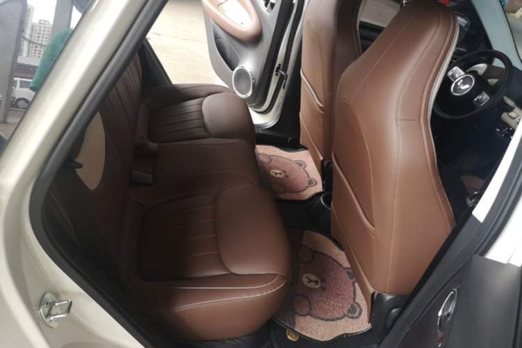 Used Wuling Bingo 2023 333 km Lingxi Connected+ Version Left Rear Seat