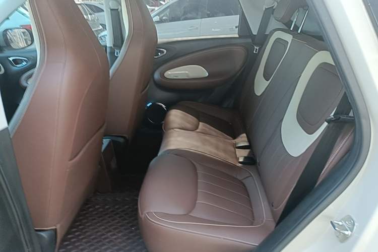 Used Wuling Bingo 2023 333 km Enjoyment Version Left Rear Seat