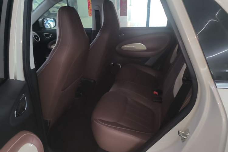 Used Wuling Bingo 2023 333 km Enjoyment Version Left Rear Seat
