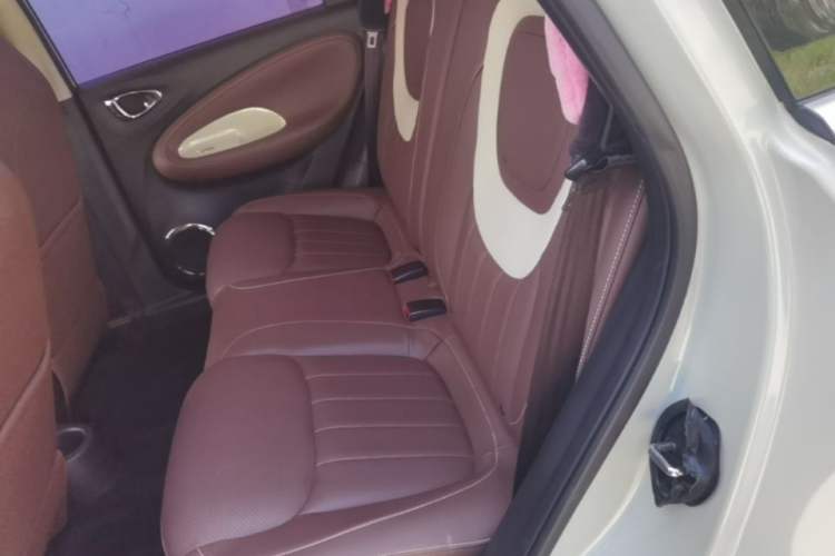 Used Wuling Bingo 2023 203km Comfort Edition Left Rear Seat