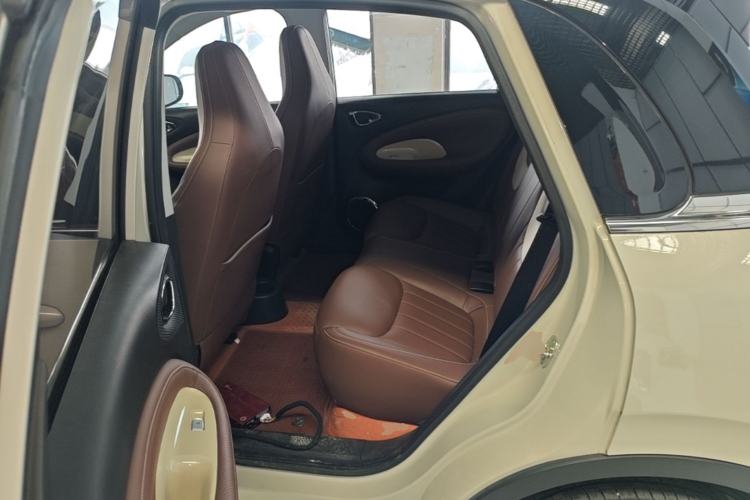 Used Wuling Bingo 2023 410 km Lingxi Deluxe Edition Left Rear Seat
