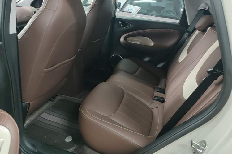 Used Wuling Bingo 2023 333 km Lingxi Connected+ Version Left Rear Seat