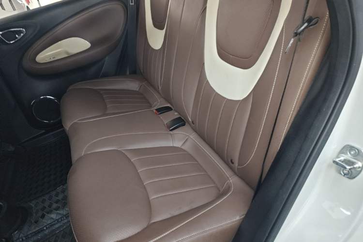 Used Wuling Bingo 2023 333 km Enjoyment Version Left Rear Seat