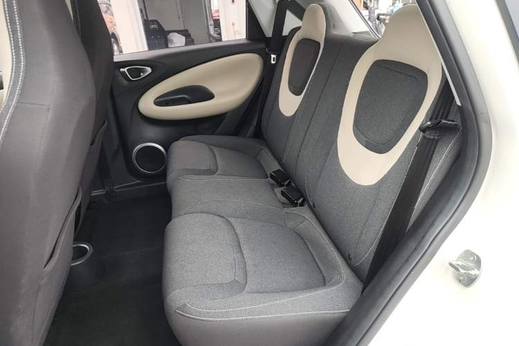 Used Wuling Bingo 2023 203km Comfort Edition Left Rear Seat
