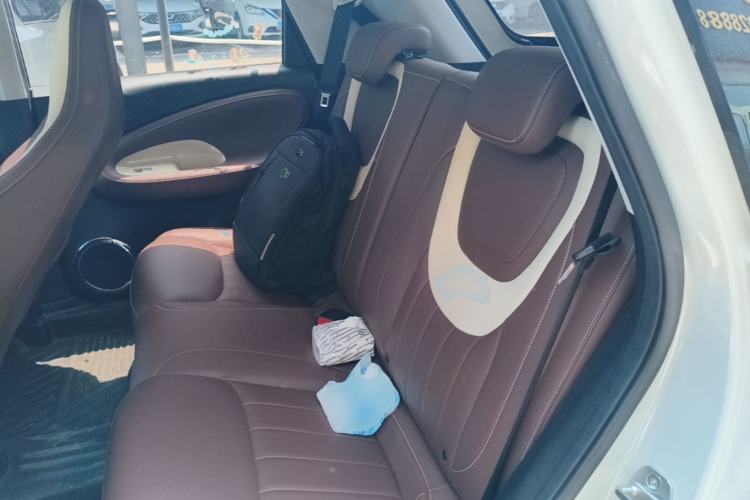 Used Wuling Bingo 2023 333 km Lingxi Connected Version Left Rear Seat