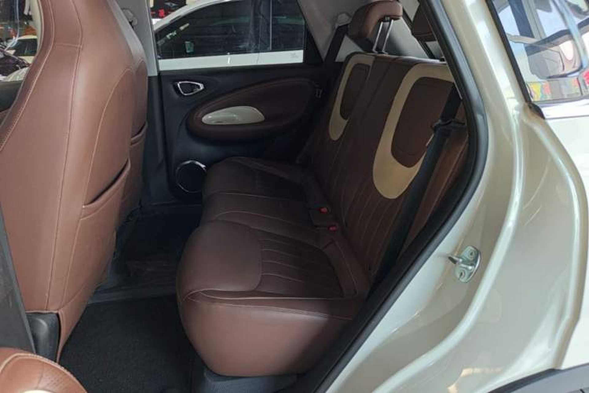 Used Wuling Bingo 2023 333 km Lingxi Connected Version Left Rear Seat