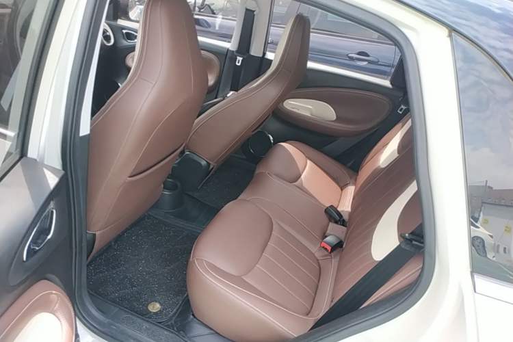 Used Wuling Bingo 2023 410 km Lingxi Deluxe Edition Left Rear Seat