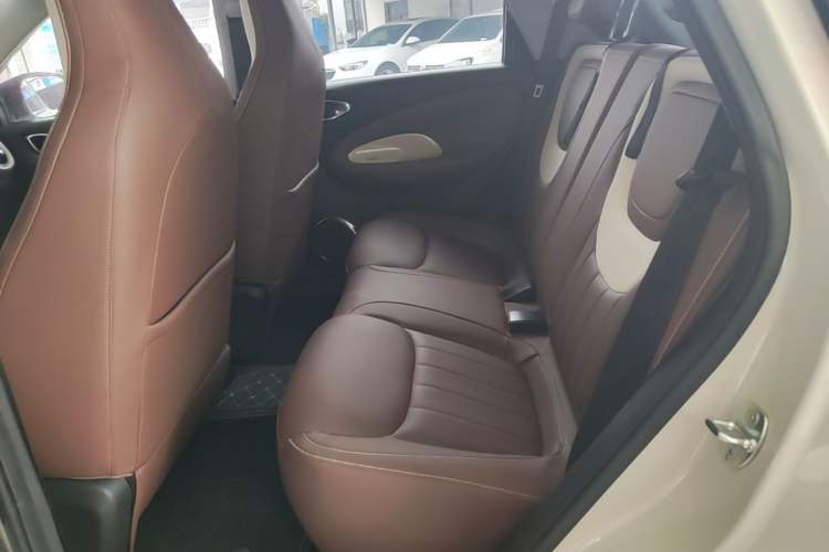 Used Wuling Bingo 2023 333 km Lingxi Connected+ Version Left Rear Seat