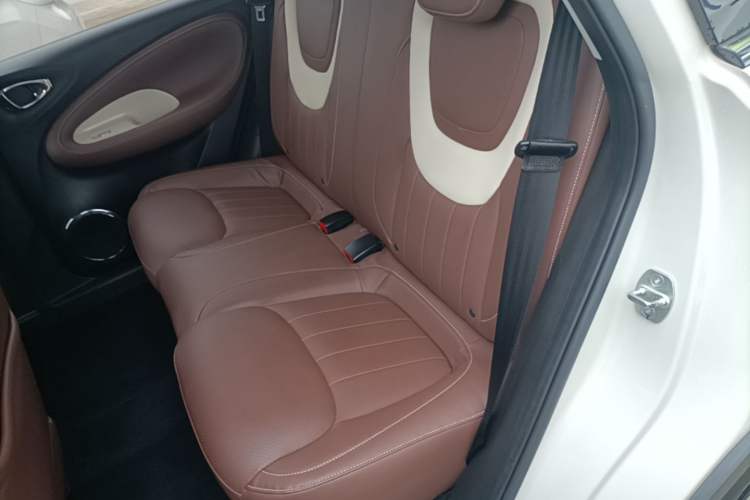 Used Wuling Bingo 2023 410 km Lingxi Deluxe Edition Left Rear Seat