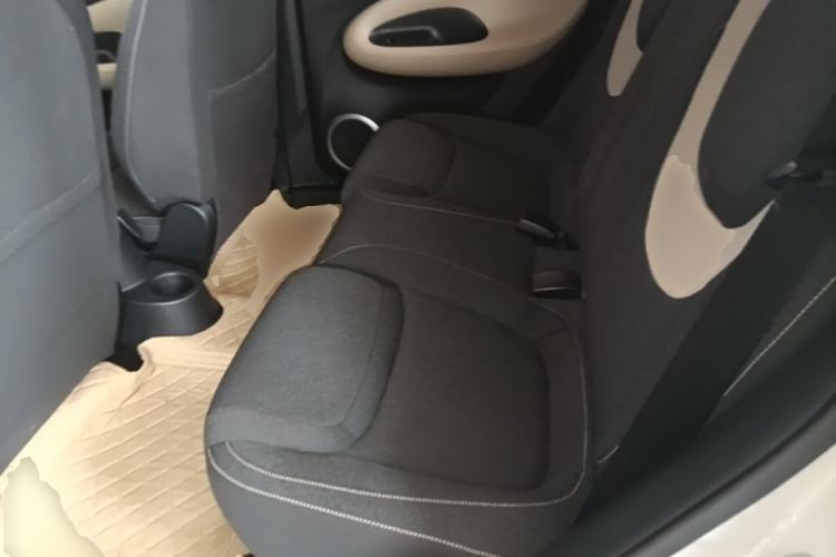 Used Wuling Bingo 2023 203km Light Edition Left Rear Seat
