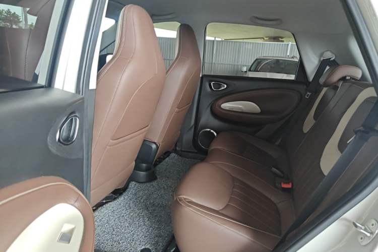 Used Wuling Bingo 2023 410 km Lingxi Deluxe Edition Left Rear Seat