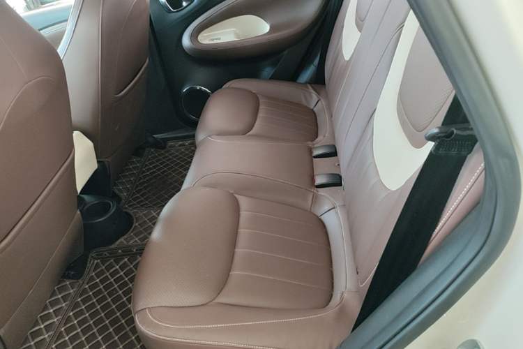 Used Wuling Bingo 2023 333 km Lingxi Connected+ Version Left Rear Seat