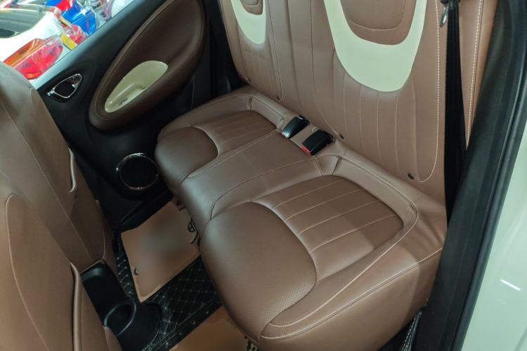 Used Wuling Bingo 2023 333 km Lingxi Connected+ Version Left Rear Seat
