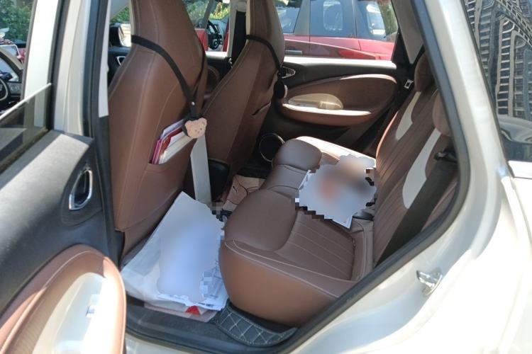 Used Wuling Bingo 2023 333 km Lingxi Connected Version Left Rear Seat