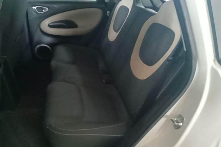 Used Wuling Bingo 2023 333 km Fast-Share Version Left Rear Seat